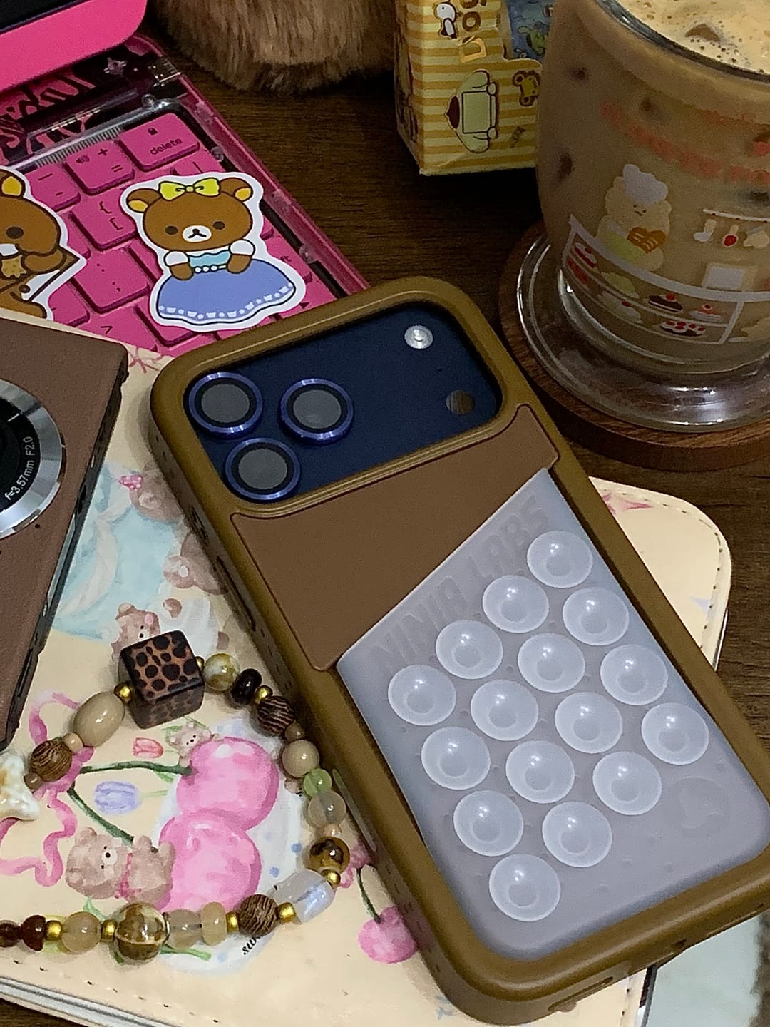 Customer photo review of Octo Pouch - iPhone 17