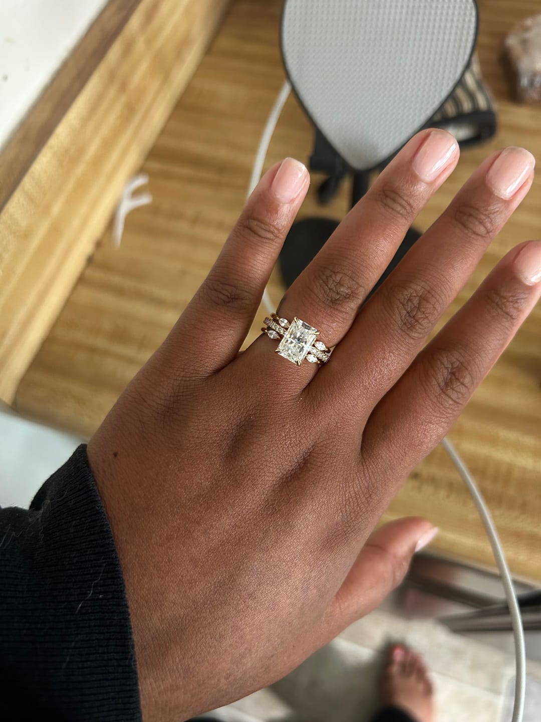 Customer photo review of S925 Rodiffy Moissanite 2.0 Ct~4.0 Ct Radiant Cut Yellow Gold/White Gold Engagement Ring For Women