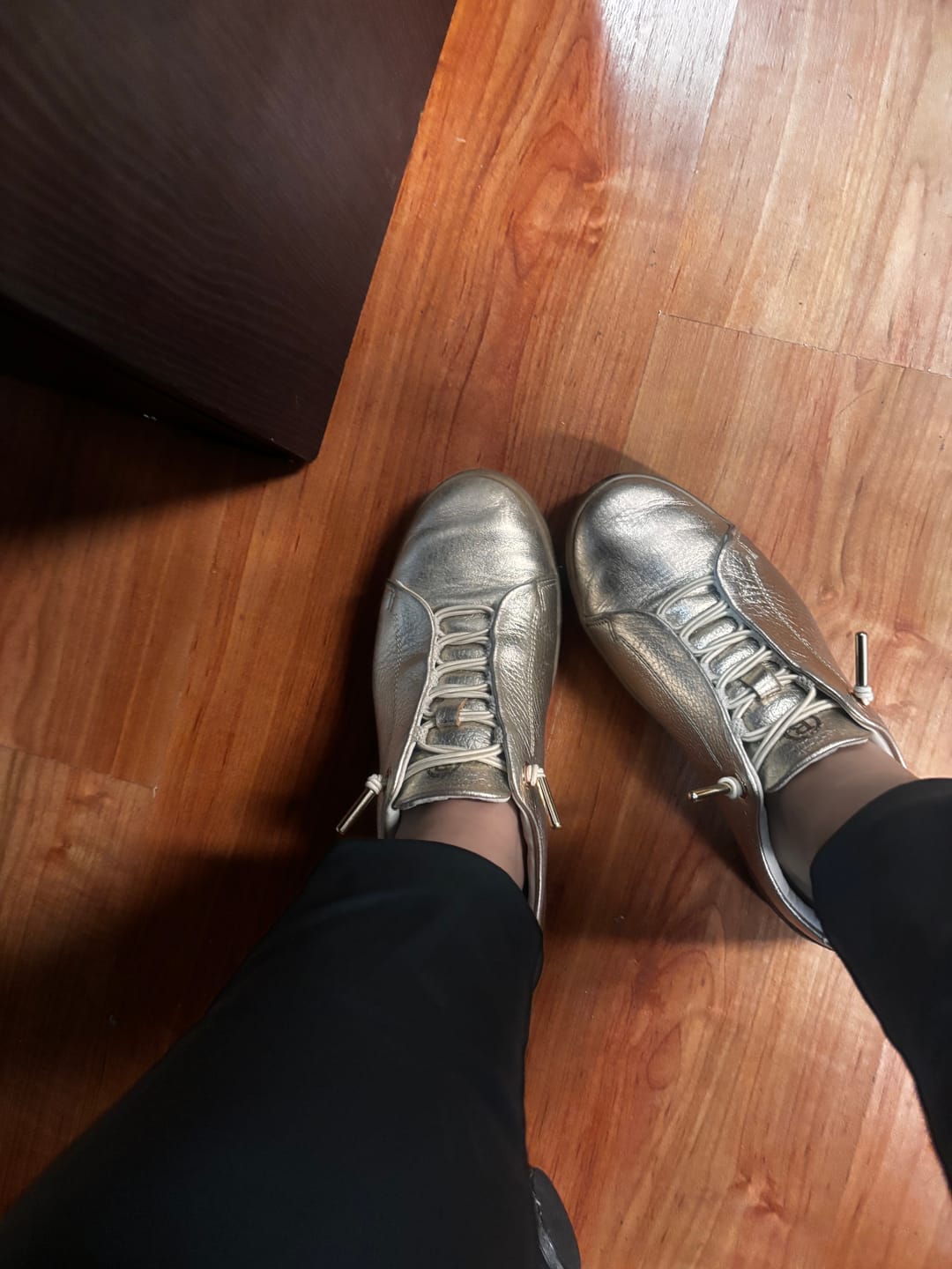 Customer photo review of SNEAKER CASUAL PIEL ORO