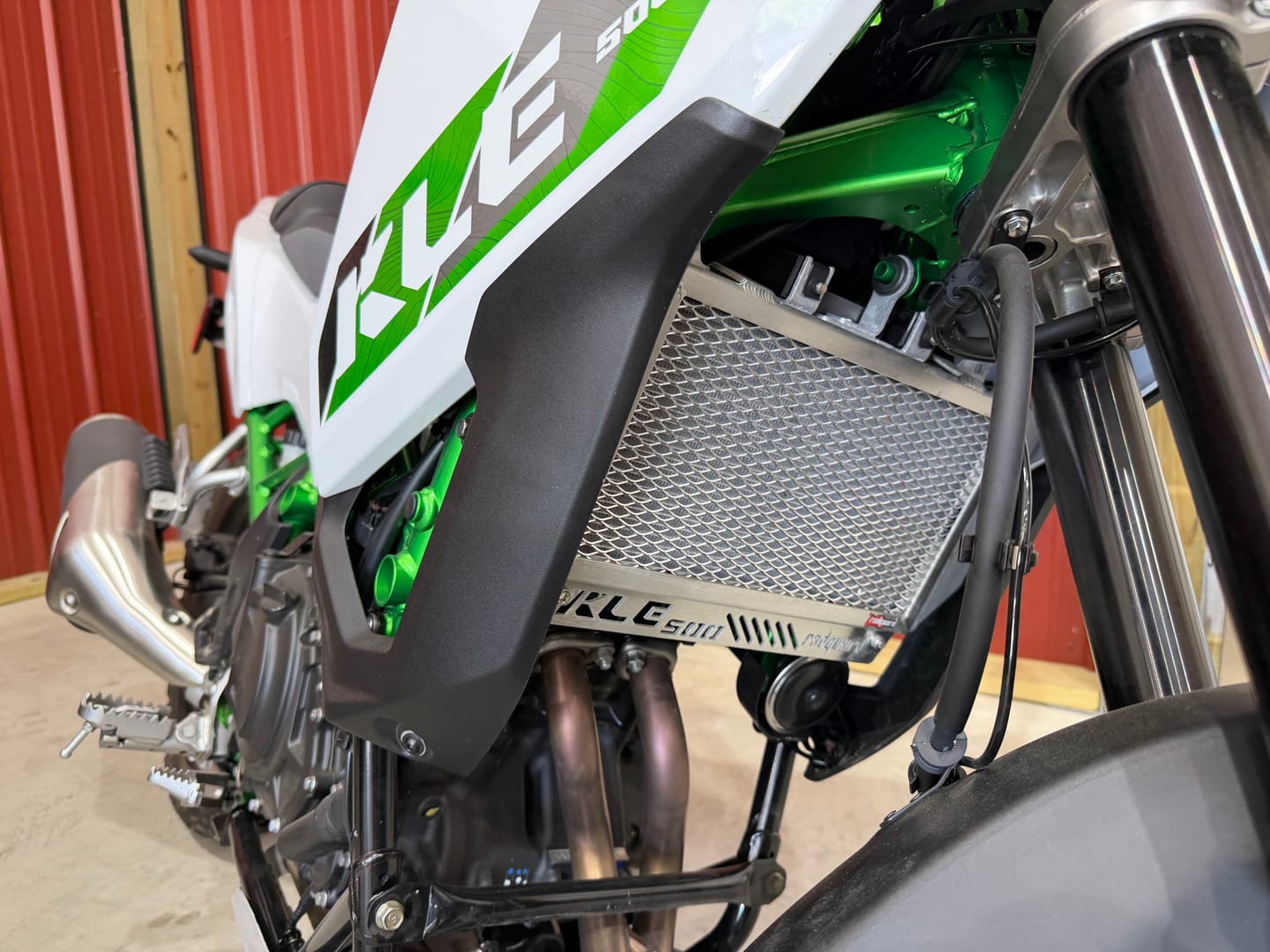 Customer photo review of Kawasaki KLE 500 Radiator Guard 2026