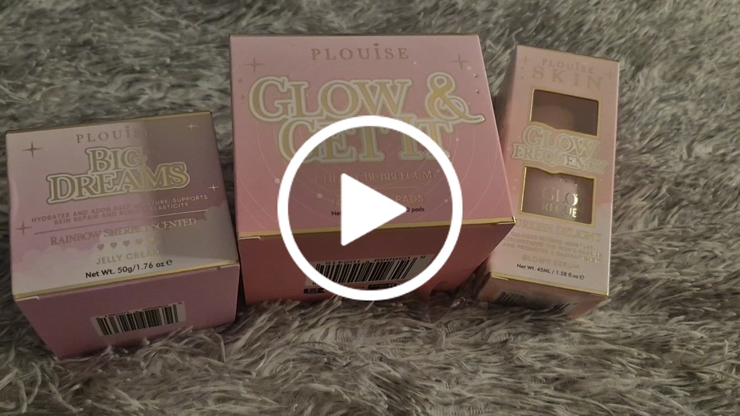 Customer video review of Glass Glow Skincare Trio