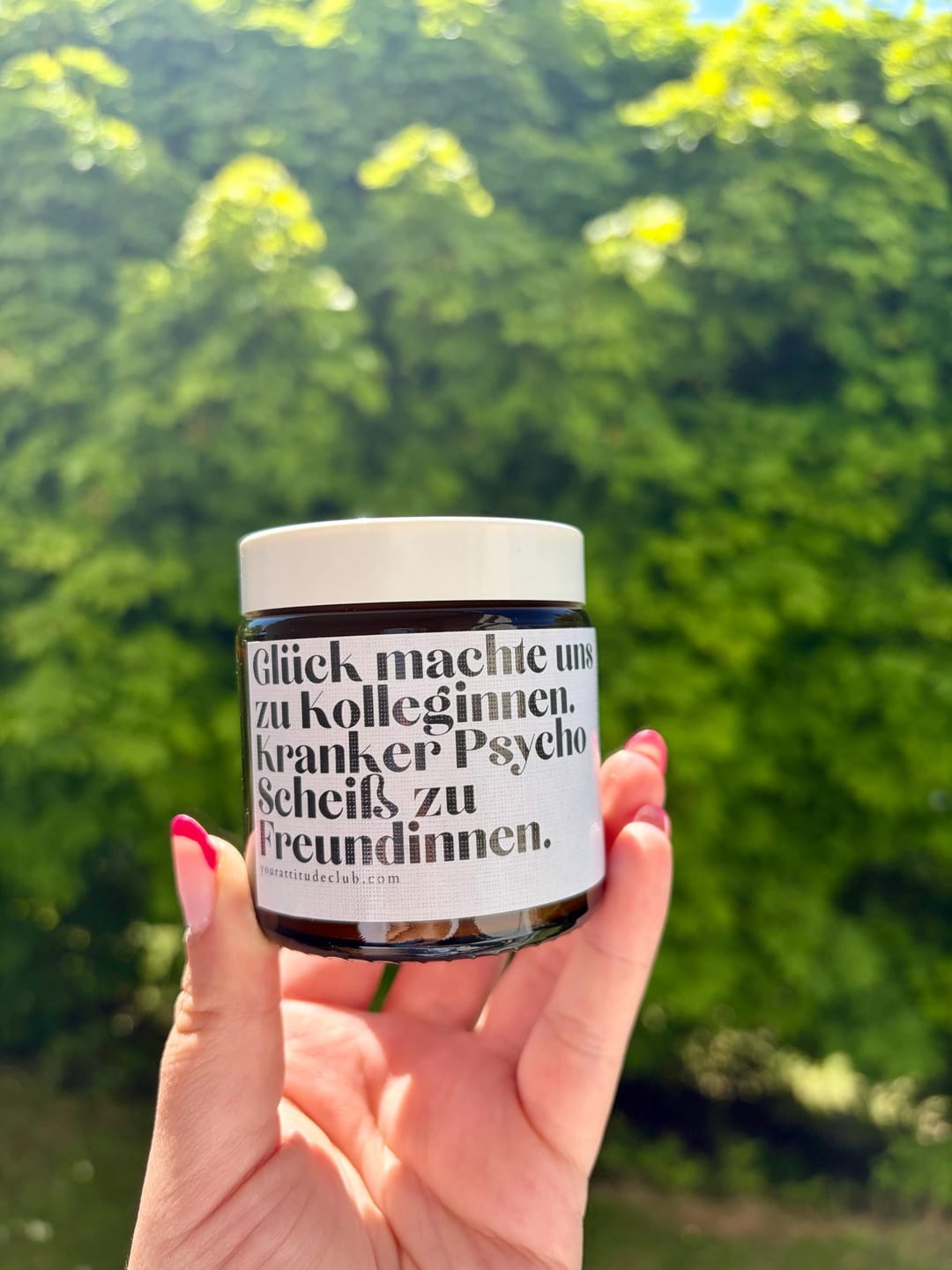 Customer photo review of Glück machte uns zu Kollegeginnen. Kranker Psycho Scheiß zu Freundinnen