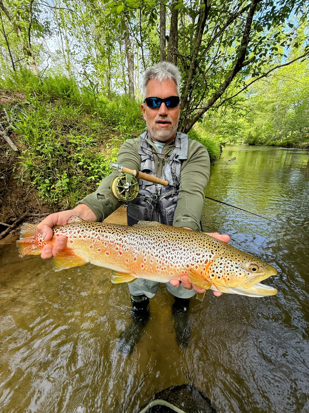 Customer photo review of JHFLYCO Adjustable Mesh Fishing Vest