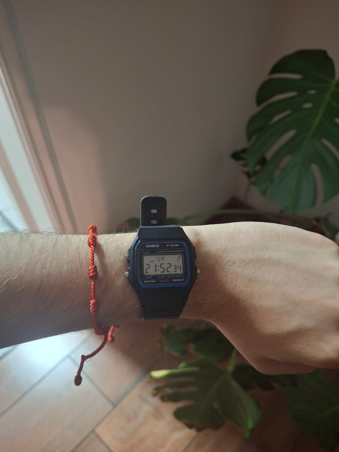 Customer photo review of Reloj Casio Vintage F-91W-1DG Clásico Líneas Azules