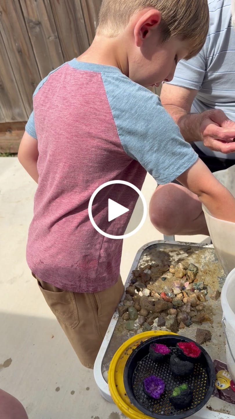 Customer video review of Declan’s Mix Bucket