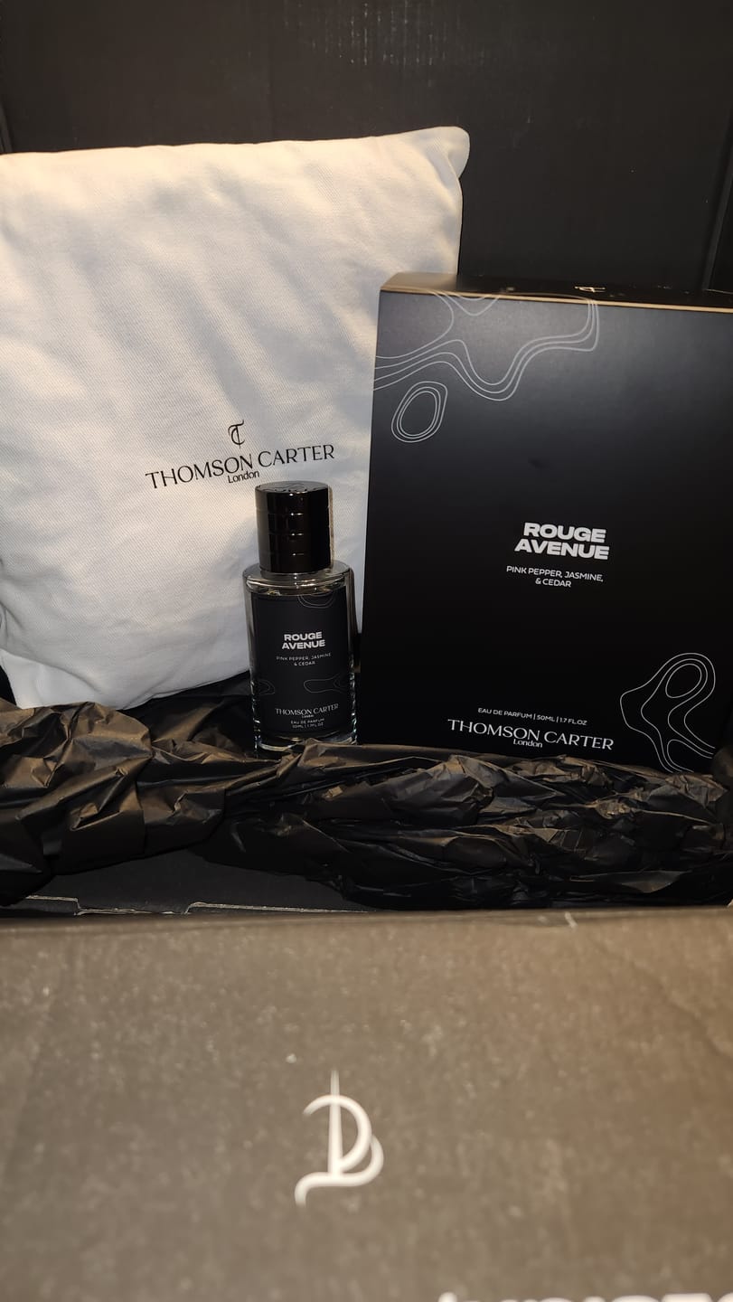 Customer photo review of Rouge Avenue | Eau de Parfum | 2ml
