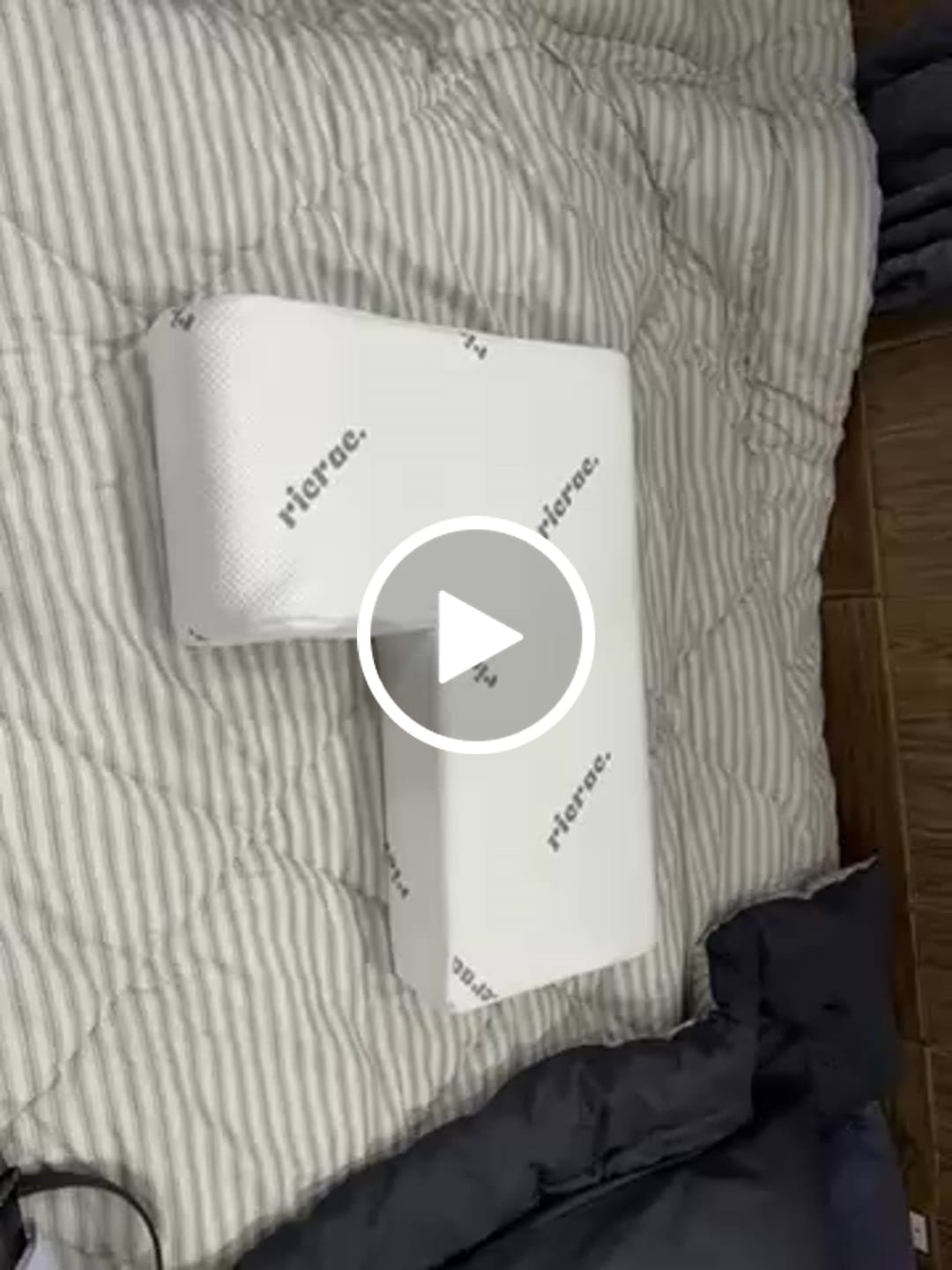 Customer video review of Couple Support Soft Pillow