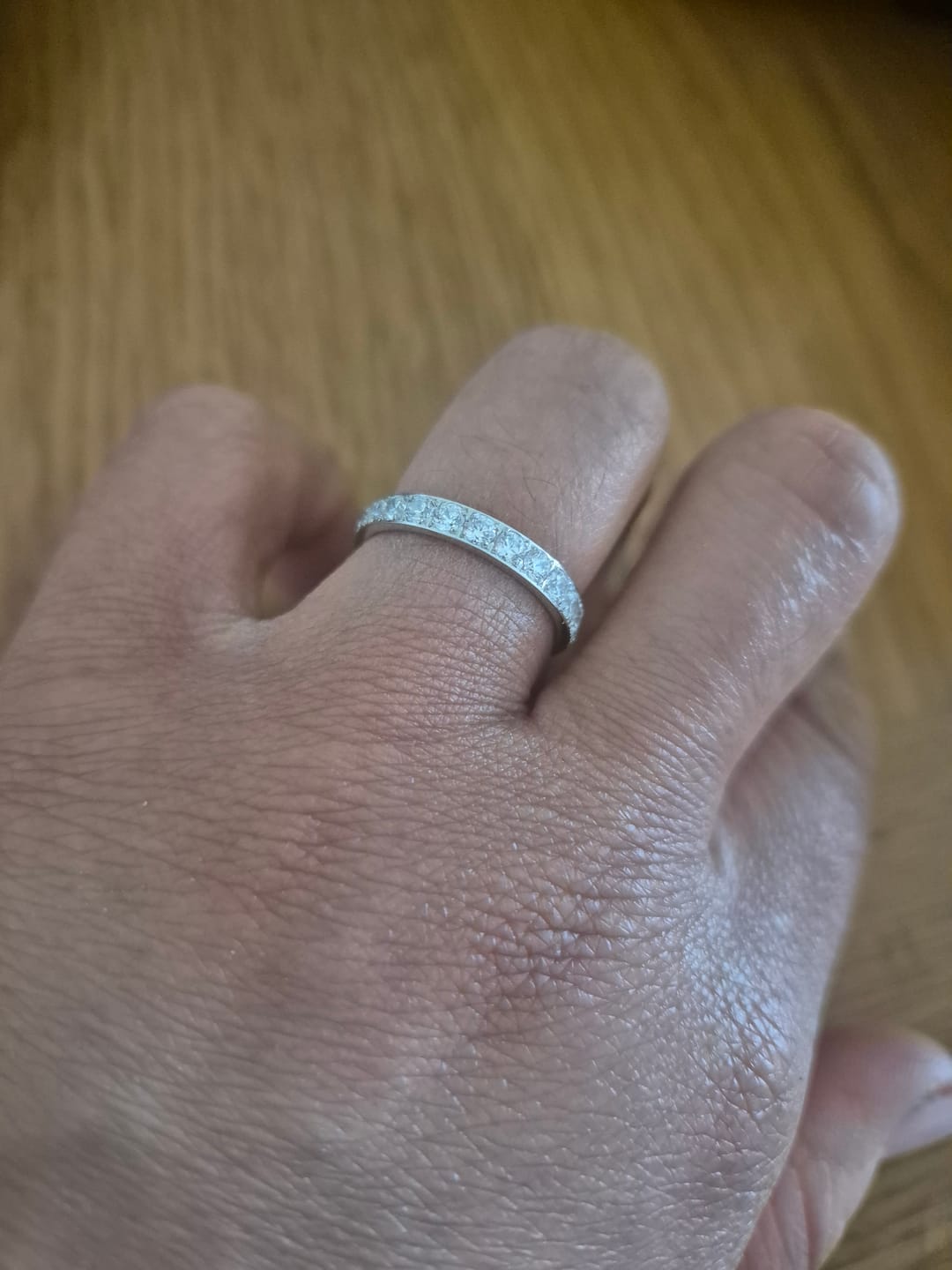 Customer photo review of White Gold 3mm Full Glitz Ring