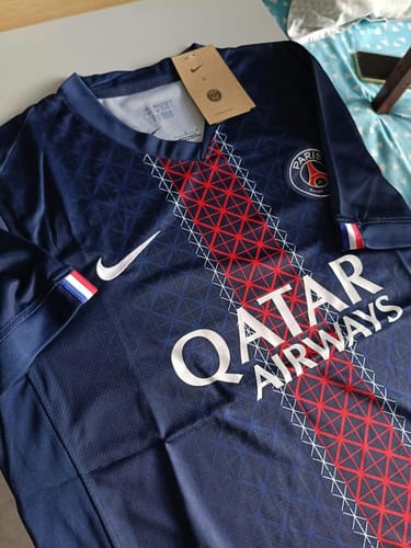 Customer photo review of PARIS SAINT-GERMAIN 25/26 HOME JERSEY