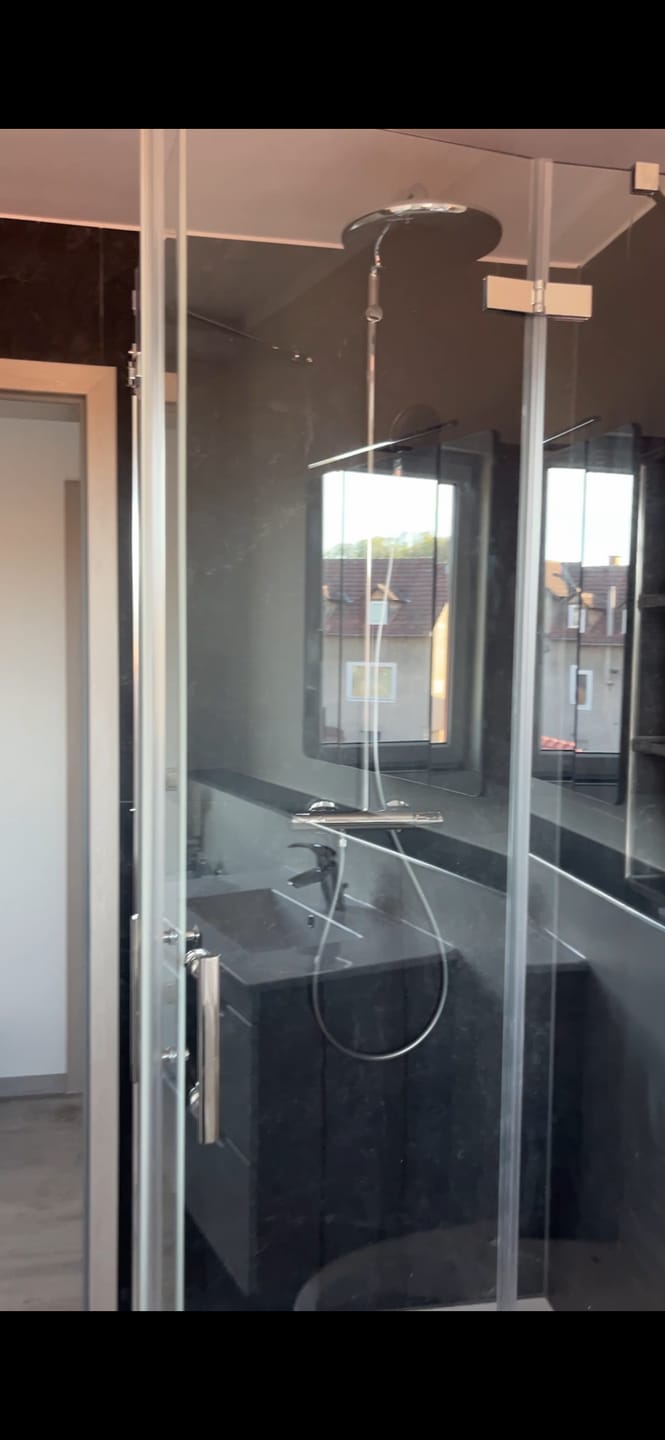 Customer photo review of SONNI Duschkabine Eckeinstieg Scharniertür ESG Glastür 80-120cm Höhe 195cm Rechteckig