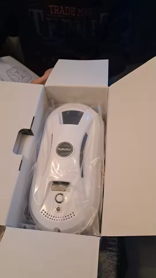Customer photo review of Ultra Thin Window Cleaning Robot with Remote Control