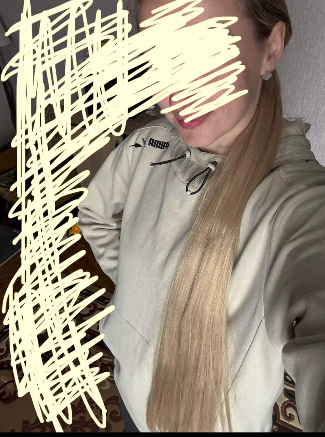Customer photo review of Remy Ponytail Extension – Glatt