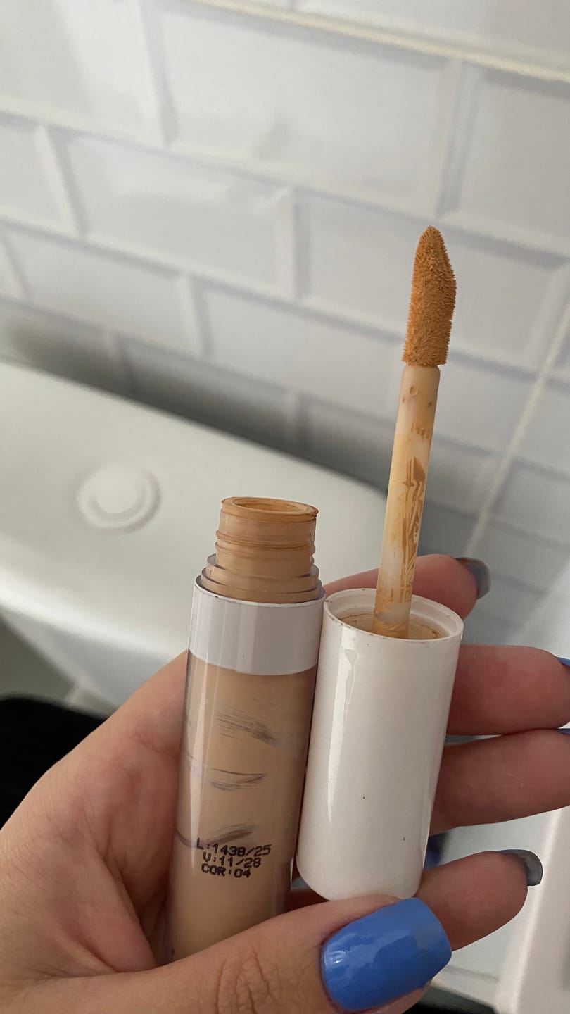 Customer photo review of Corretivo Líquido FIX - Vizzela