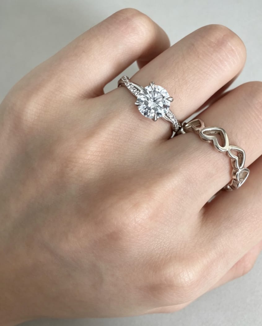 Customer photo review of S925 1.25 Carat Twist Round Cut Engagement Ring In Sterling Silver For Bridal & Daily Wear