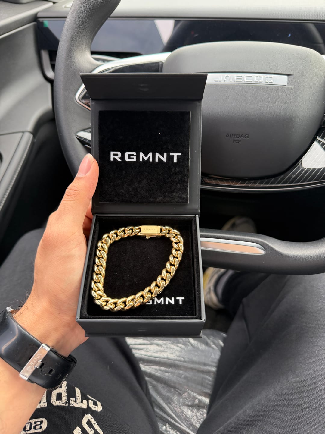 Customer photo review of Cuban Link Bracelet 10mm - Gold RG3002