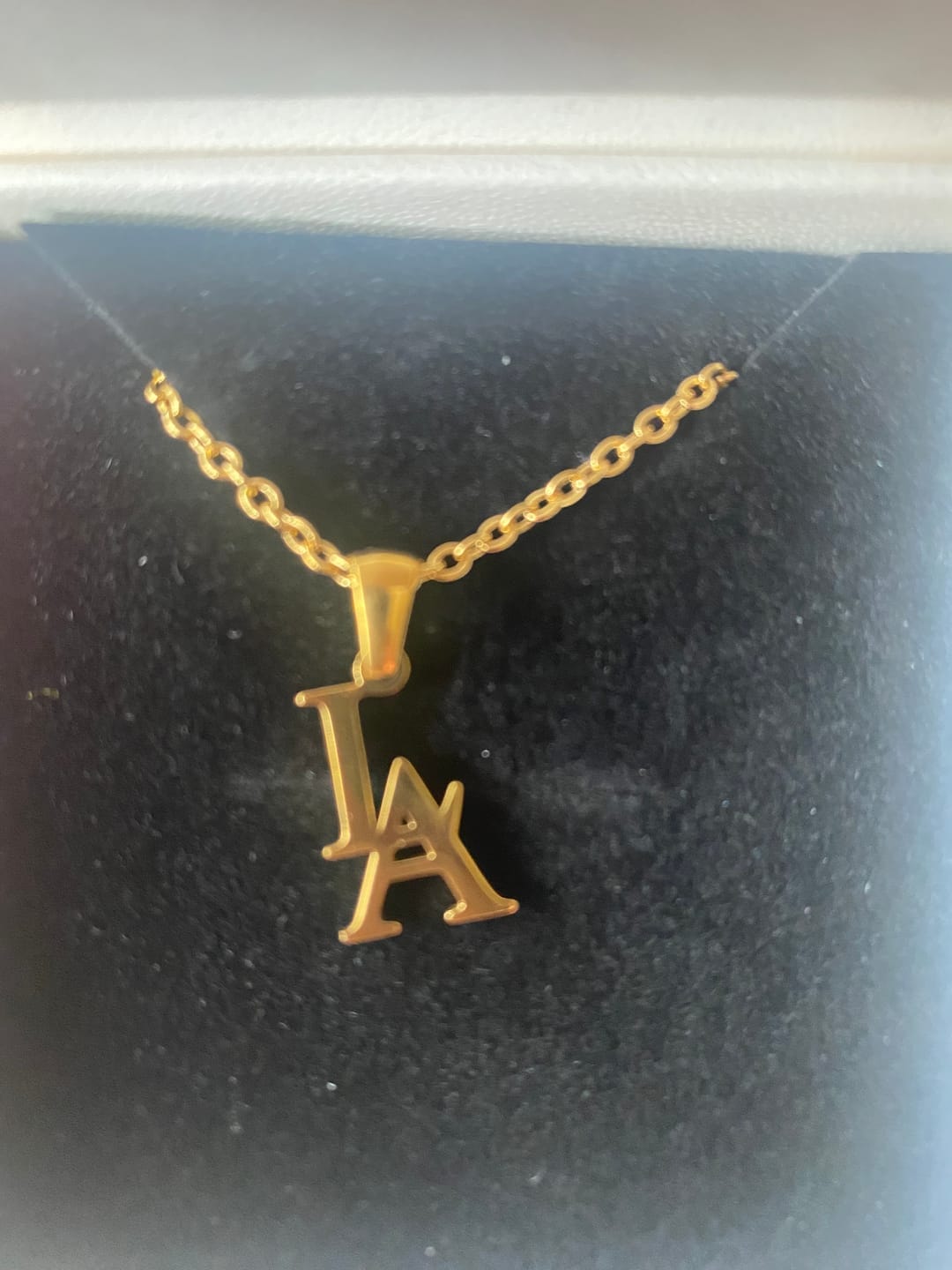 Customer photo review of Personalisiertes Monogramm – Verschlungene Initialen Kette