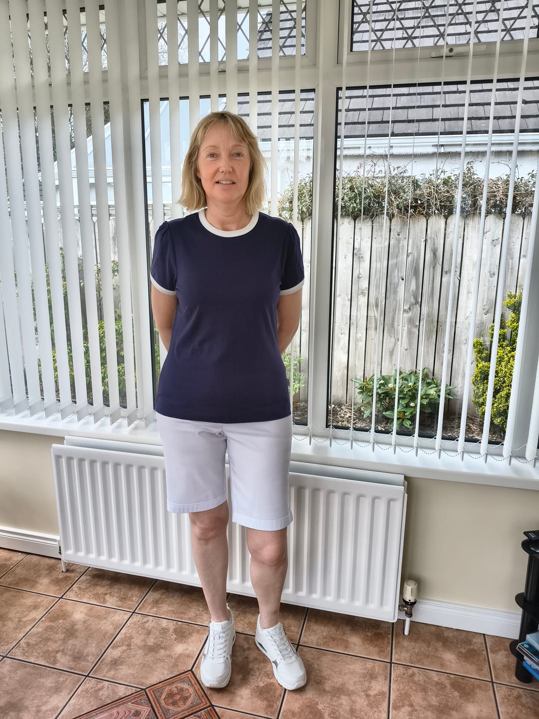 Customer photo review of Robell Shorts Bella 04 - Navy 52665 5499 69