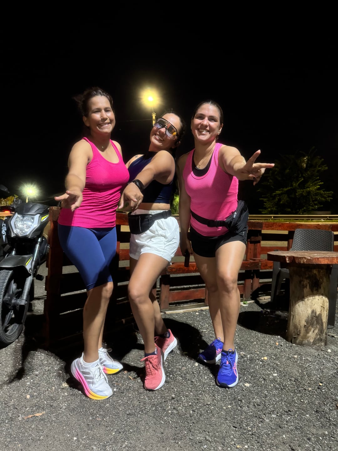 Customer photo review of Asics Patriot 14 Mujer Cobalt Burst Sun Coral