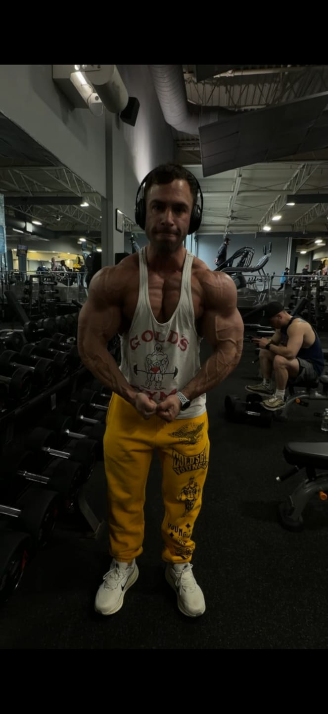 Customer photo review of 2143 - Golds Gym Immortal Joggers