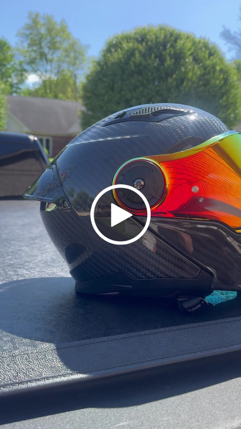 Customer video review of D.O.T. & ECE Daytona C6 PRO- Grey Carbon Fiber