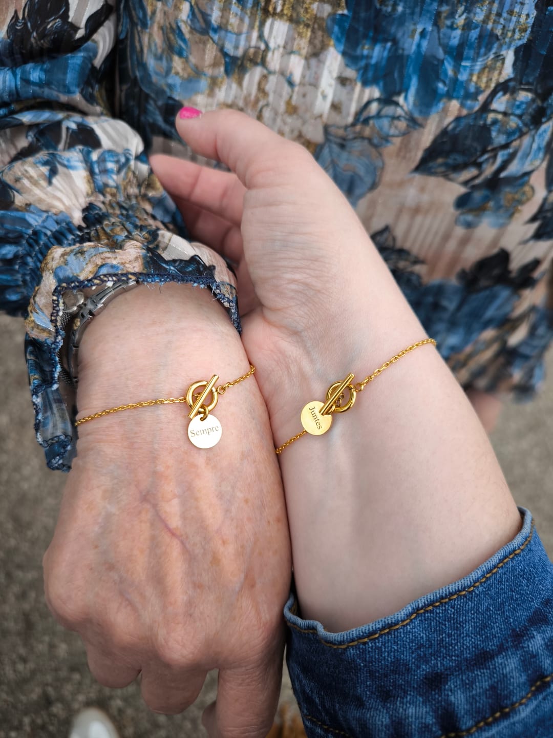 Customer photo review of Pulsera Coraje - Personalizado