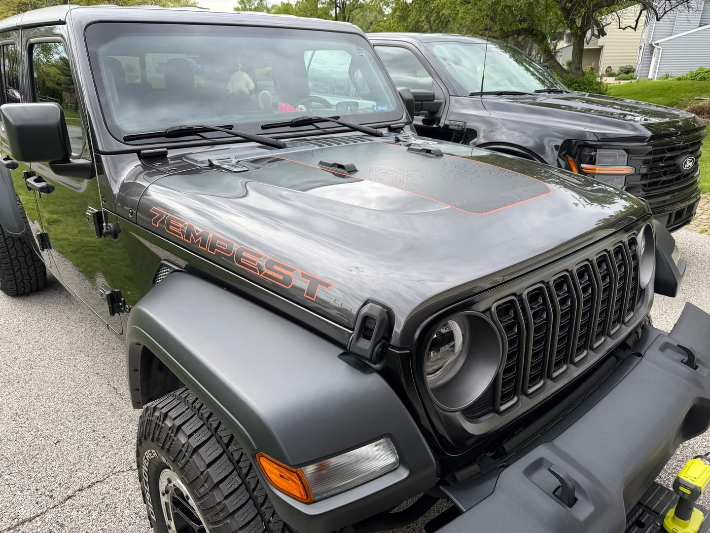 Customer photo review of Hood Graphic for RUBICON | Black Topo - fits Wrangler JL & Gladiator JT