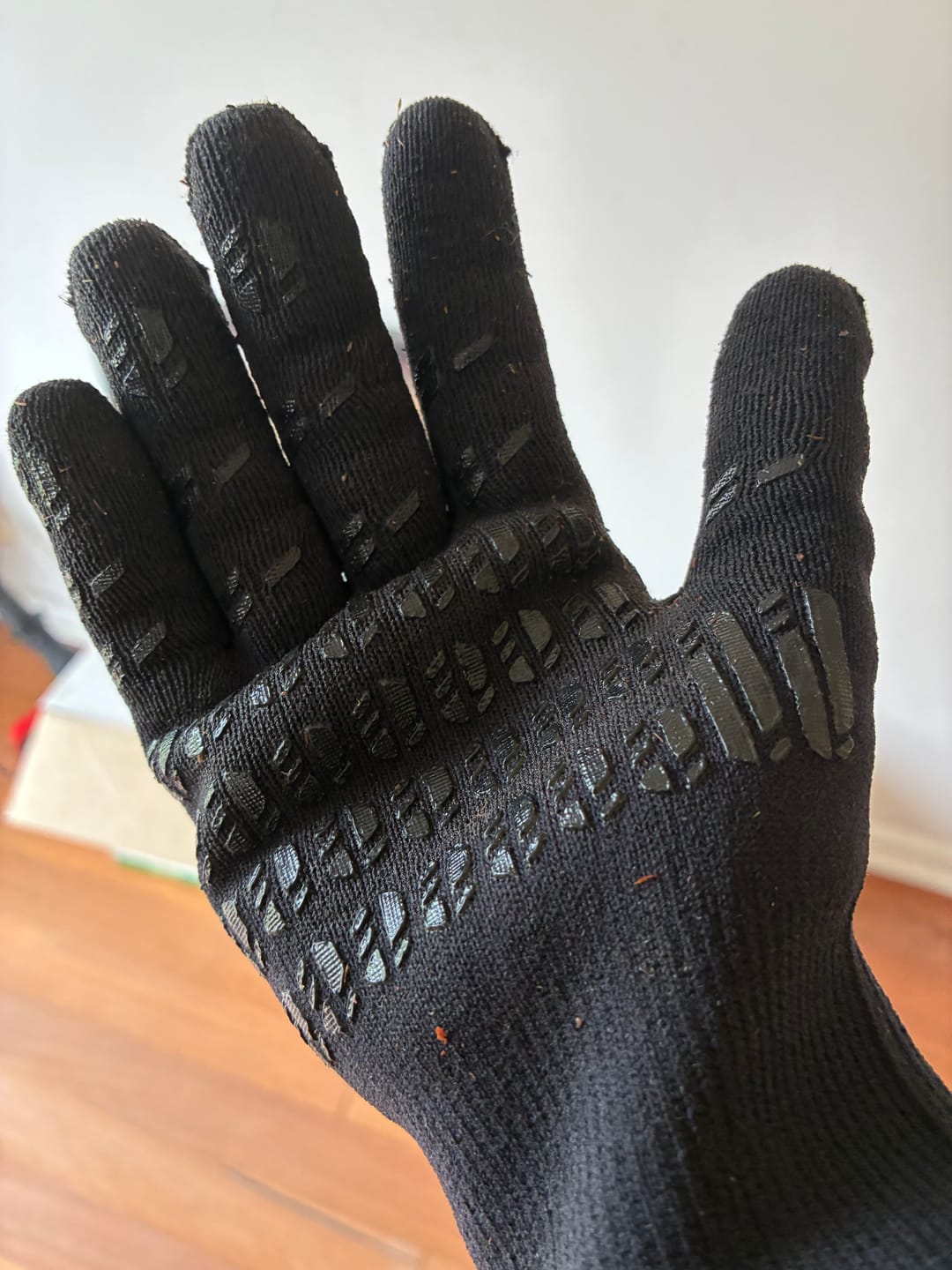 Customer photo review of LE Waterproof Yard Gloves