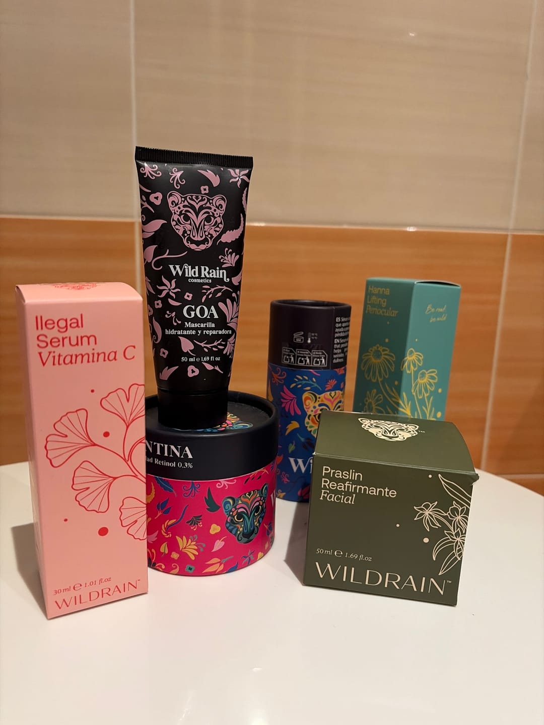 Customer photo review of Reafirmante Antiedad para Flacidez y Óvalo Facial Efecto Lifting  Praslin