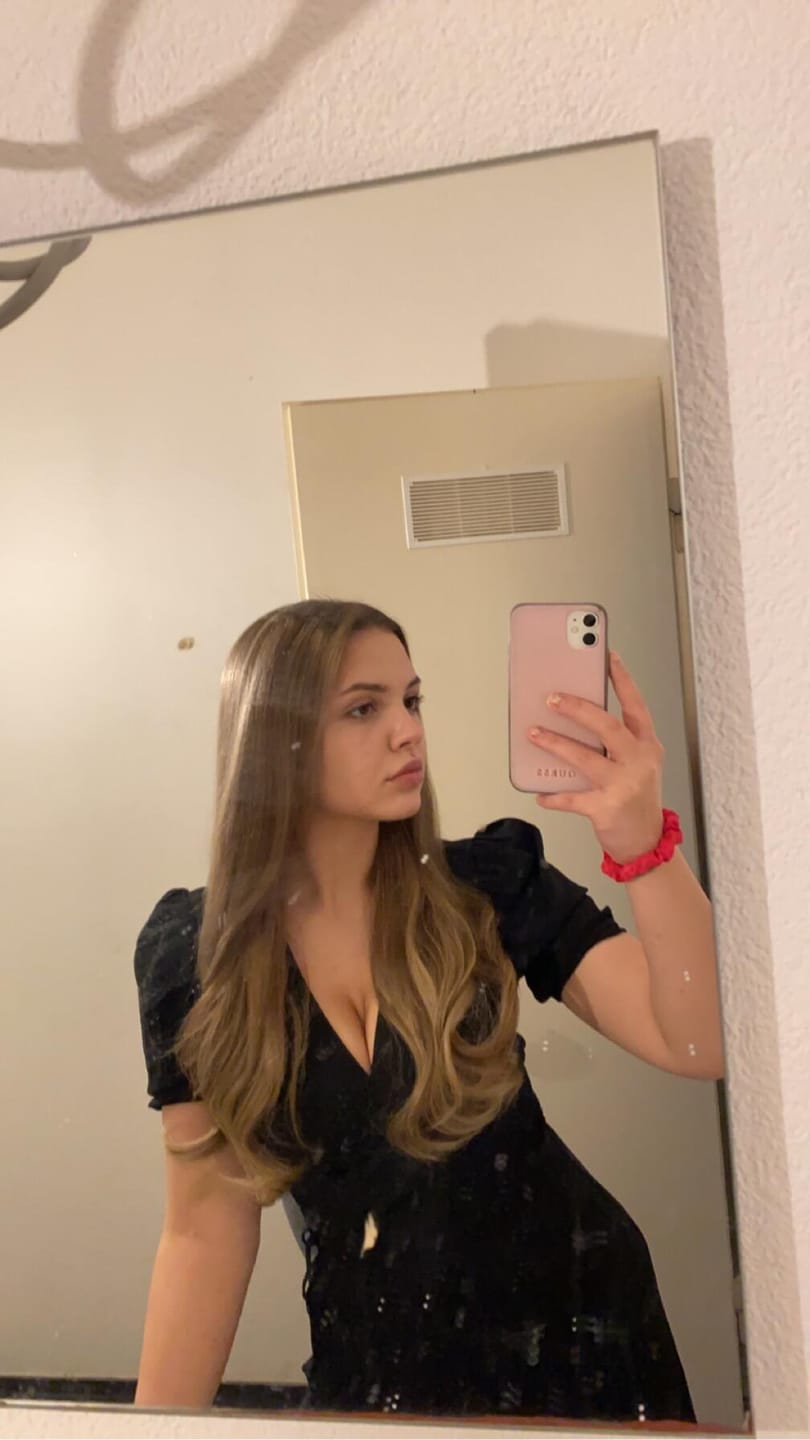 Customer photo review of Remy Halo Extensions – Glatt