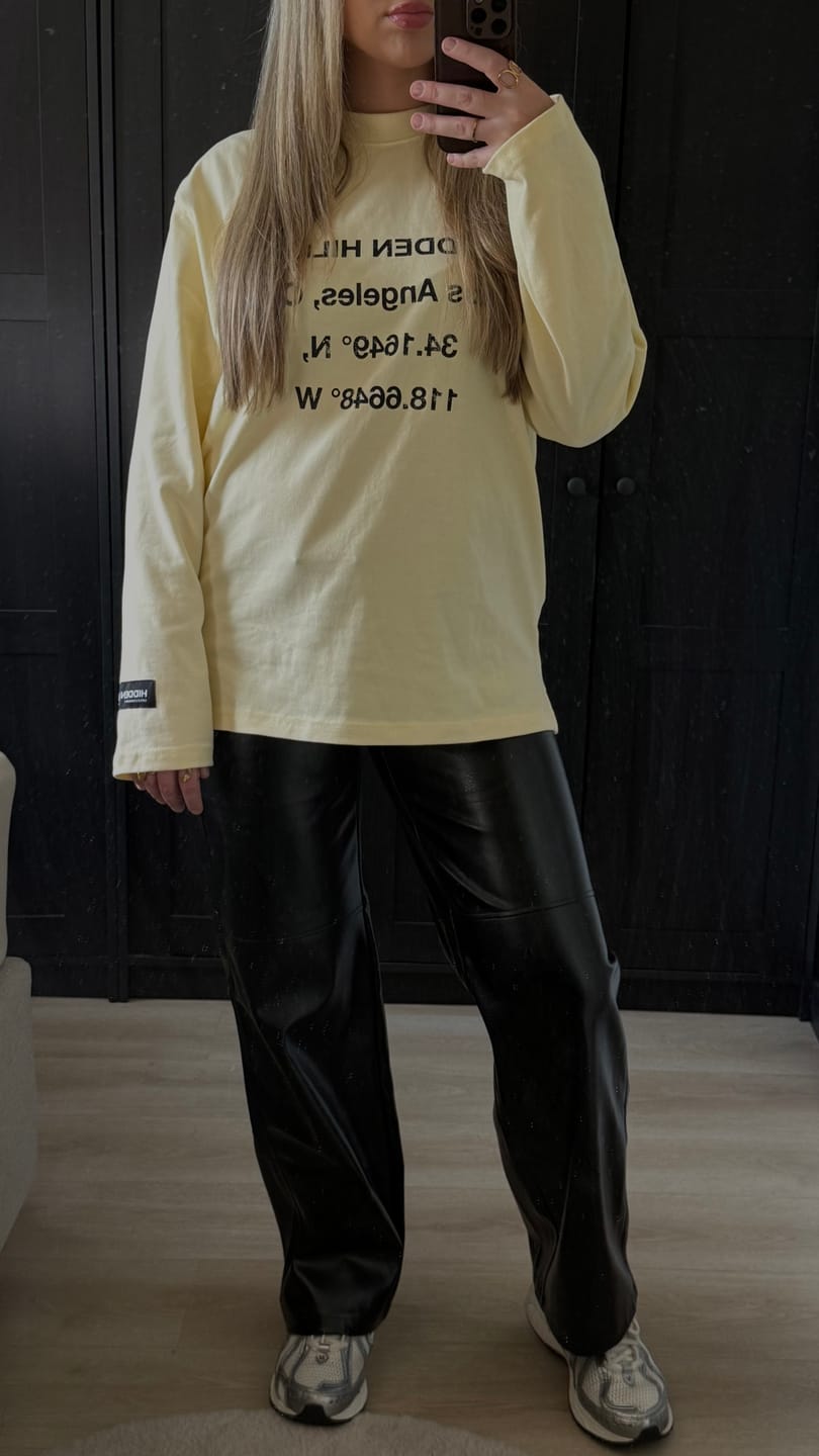 Customer photo review of VINTAGE LOGO LONGSLEEVE T-SHIRT BUTTER YELLOW