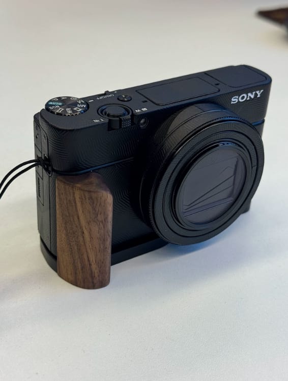 Customer photo review of Sony RX100 Hand Grip
