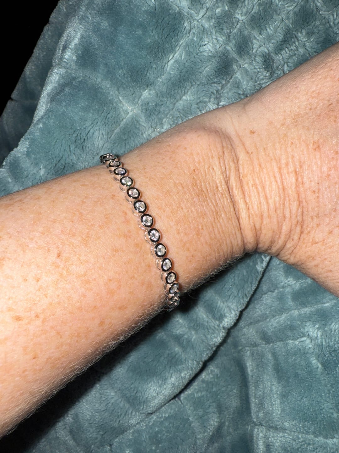 Customer photo review of Bezel Moissanite Tennis Bracelet 4mm