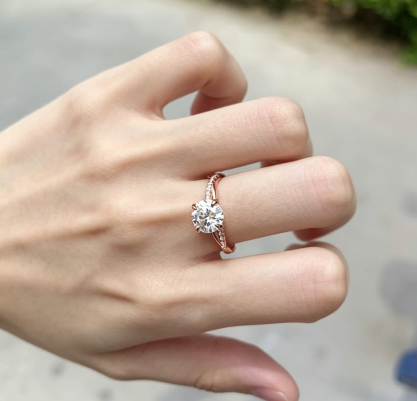 Customer photo review of S925 1.25 Carat Twist Round Cut Engagement Ring In Sterling Silver For Bridal & Daily Wear
