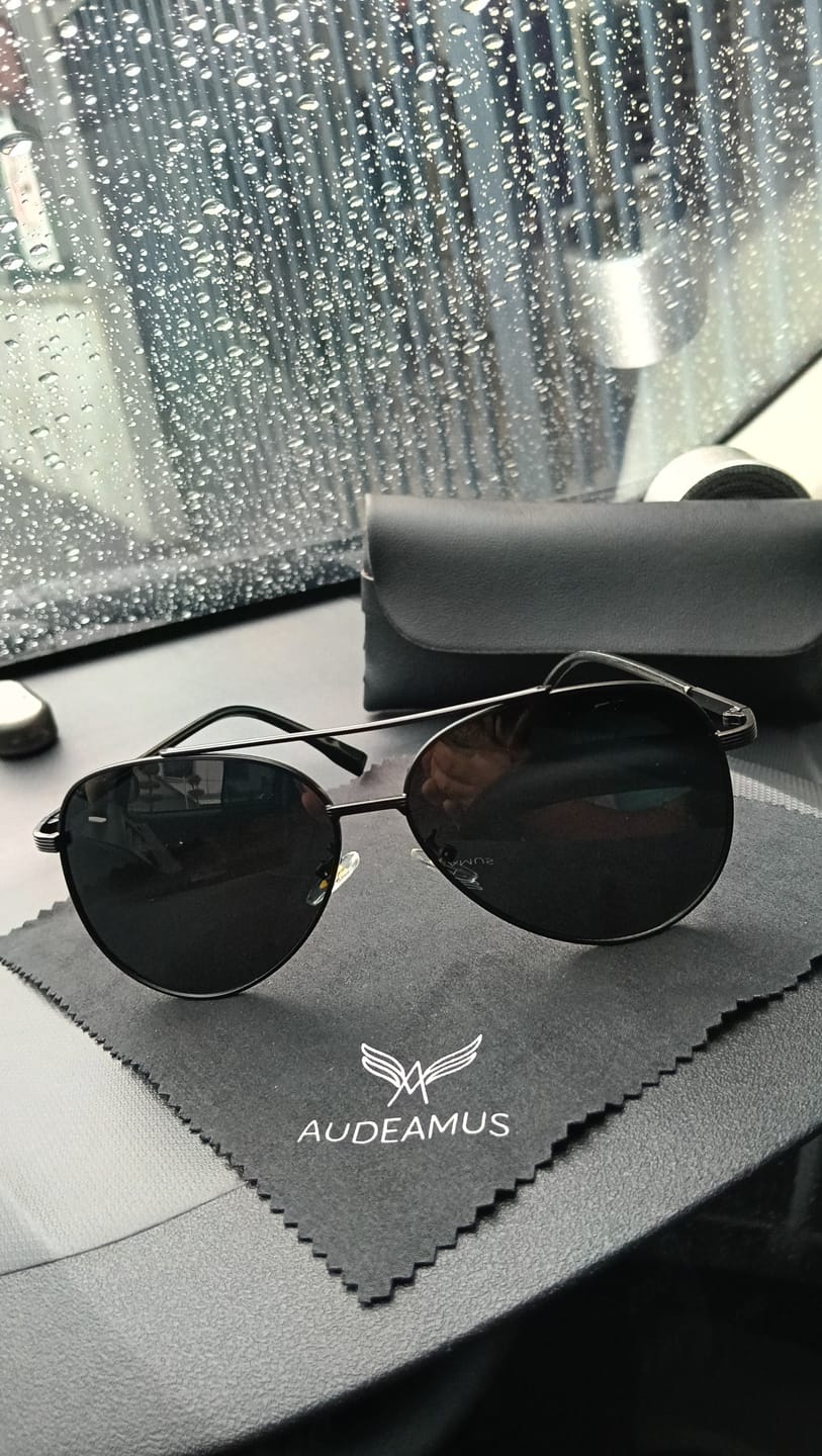 Customer photo review of FREE Sunglasses Leather Pouch + Suede Microfiber Cloth (Worth RM24.90)