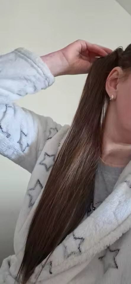 Customer photo review of Remy Ponytail Extension – Glatt