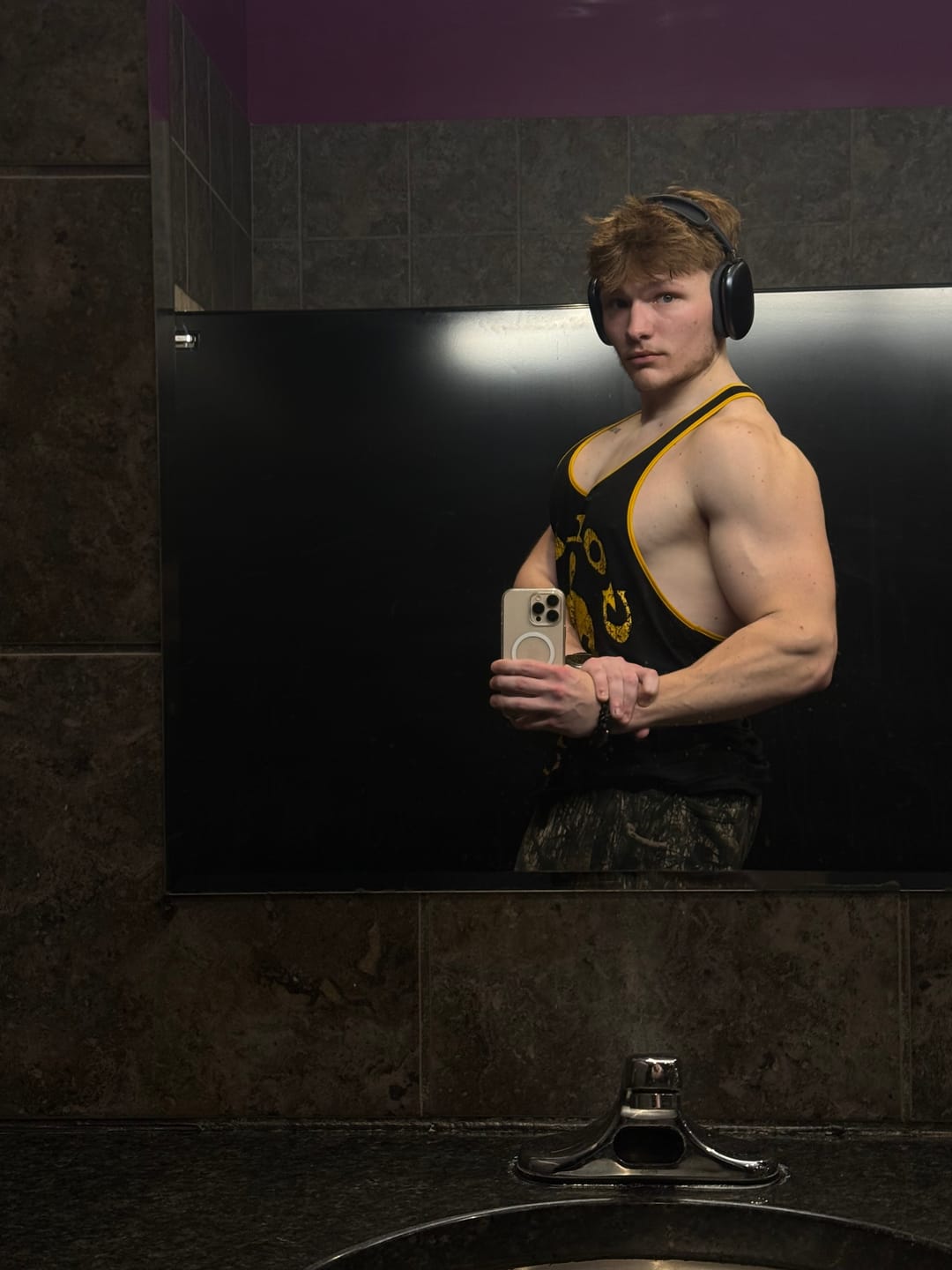 Customer photo review of 3014 - Golds Gym Classic Stringers