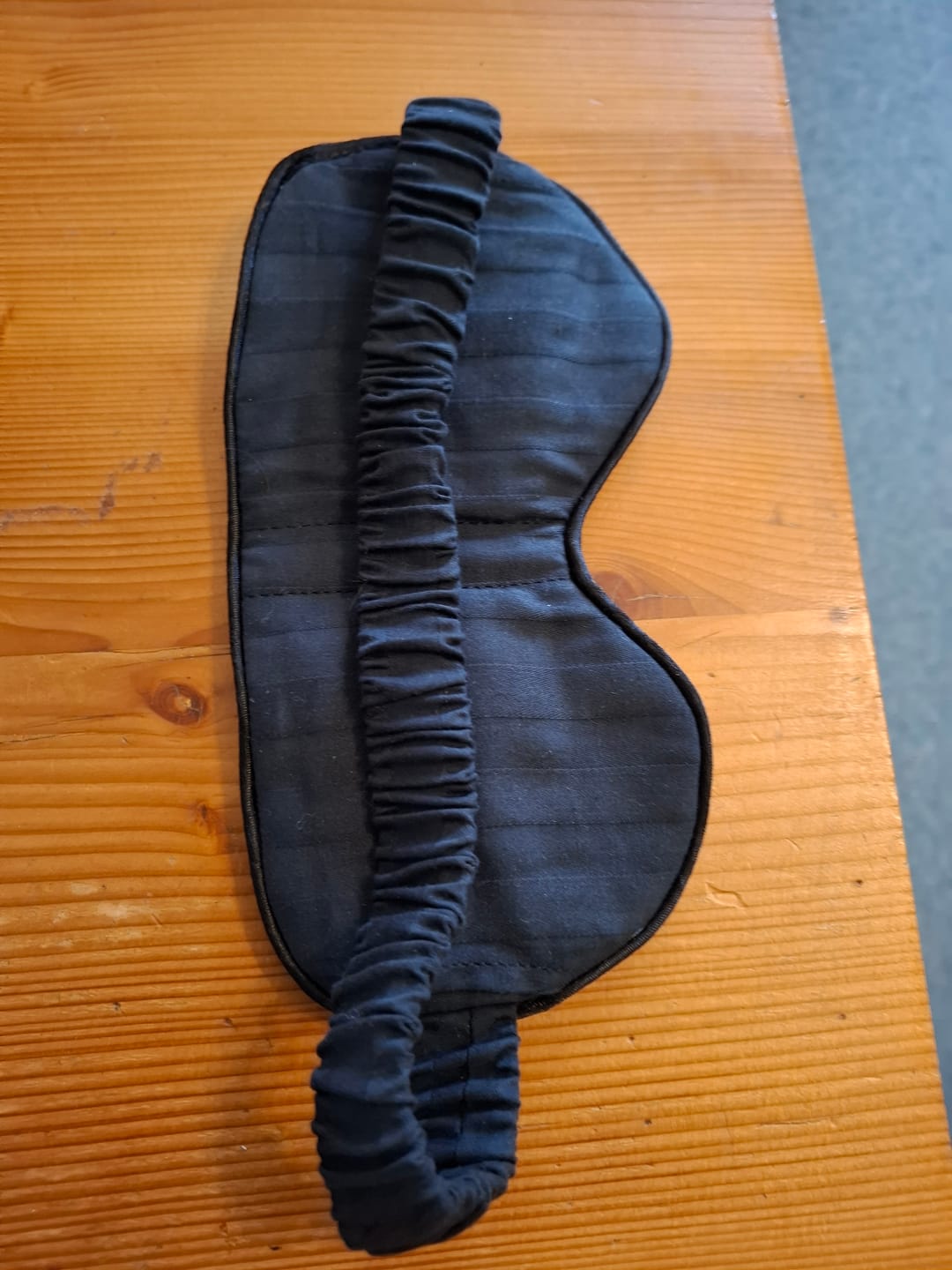 Customer photo review of Original Schungit / Edelschungit Augenmaske (Satin)
