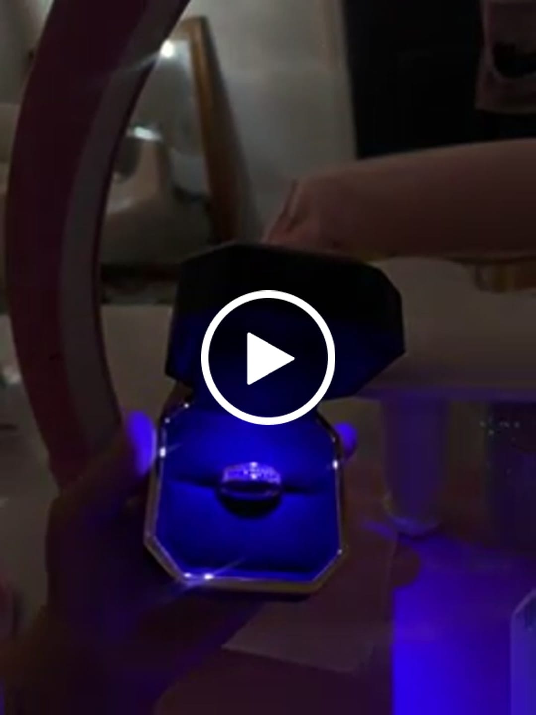 Customer video review of LED Light Ring Box Engagement Ring Case Velvet Jewelry Gift Box Case Ring Holder Black