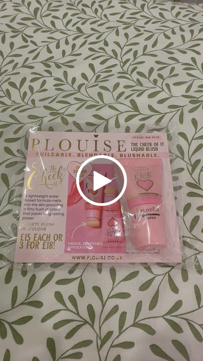 Reseña en vídeo del cliente de P.Louise The Cheek Of It Liquid Blush Revista Legally Pink