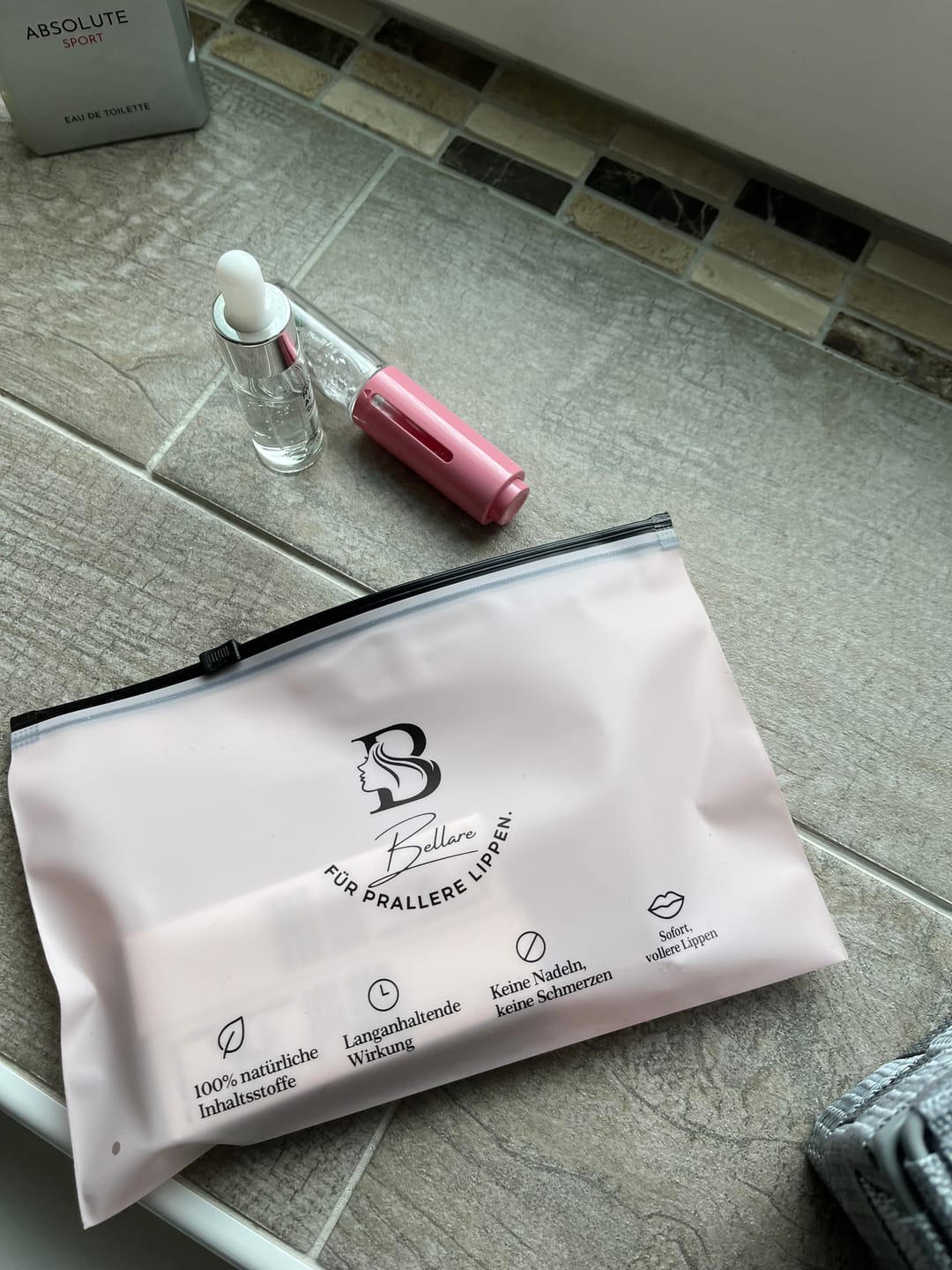 Customer photo review of Bellaré -  Lip Plumper