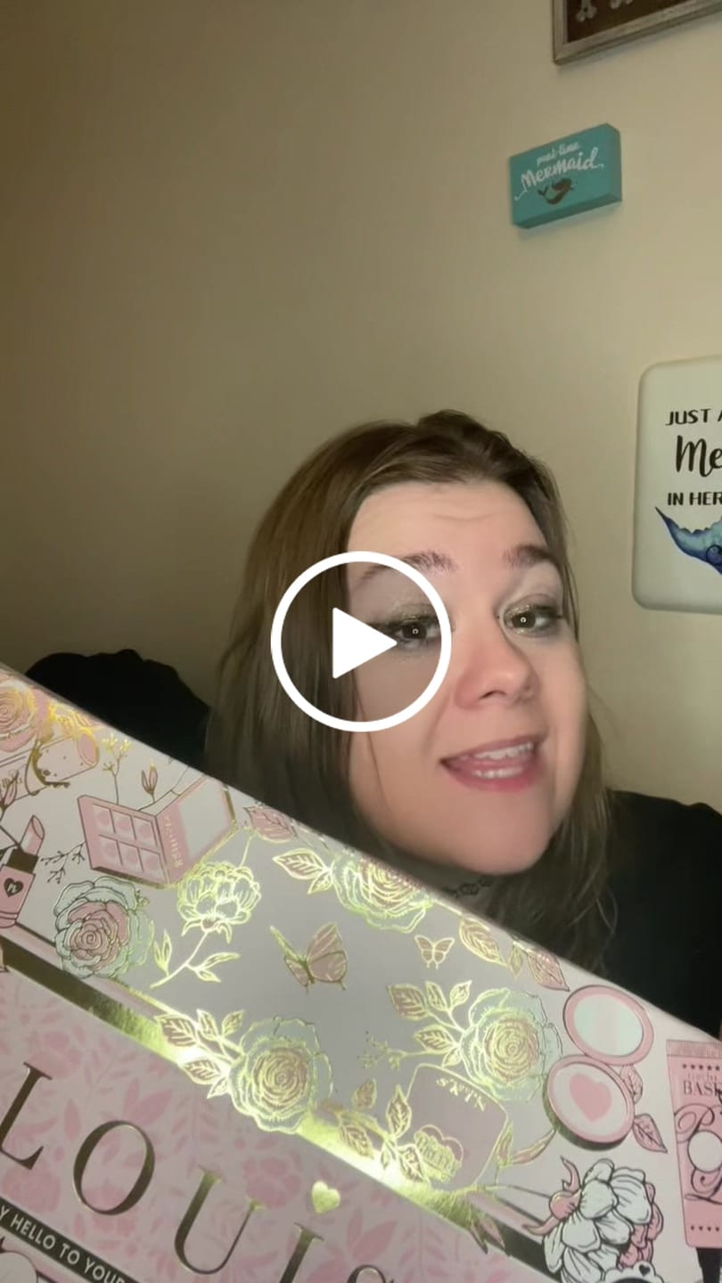 Customer video review of Stardust Secrets Loose Glitter Eyeshadow Pigment Set
