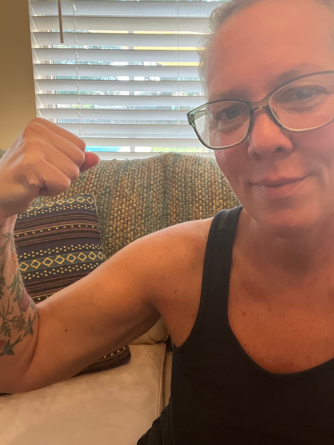 Customer photo review of Besque® Magic Body Oil - Unscented