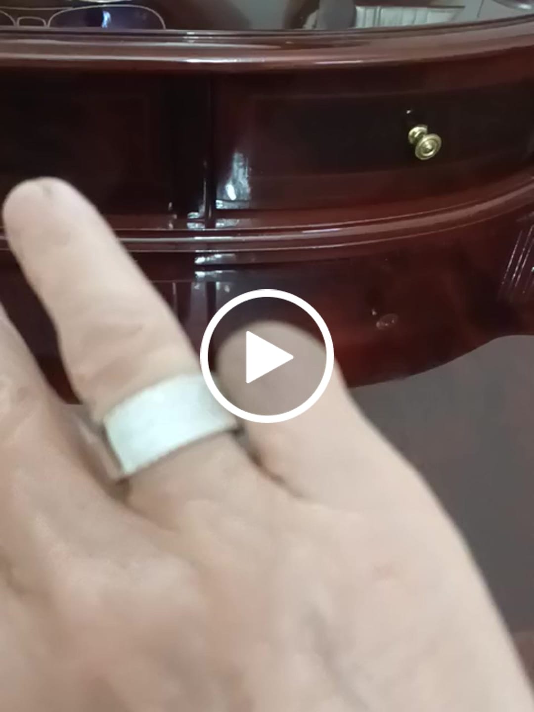 Customer video review of Anello a Fasciona con Zirconi Bianchi
