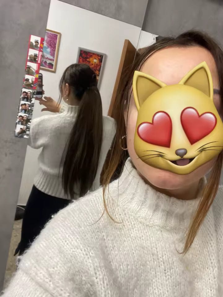 Customer photo review of Remy Ponytail Extension – Glatt