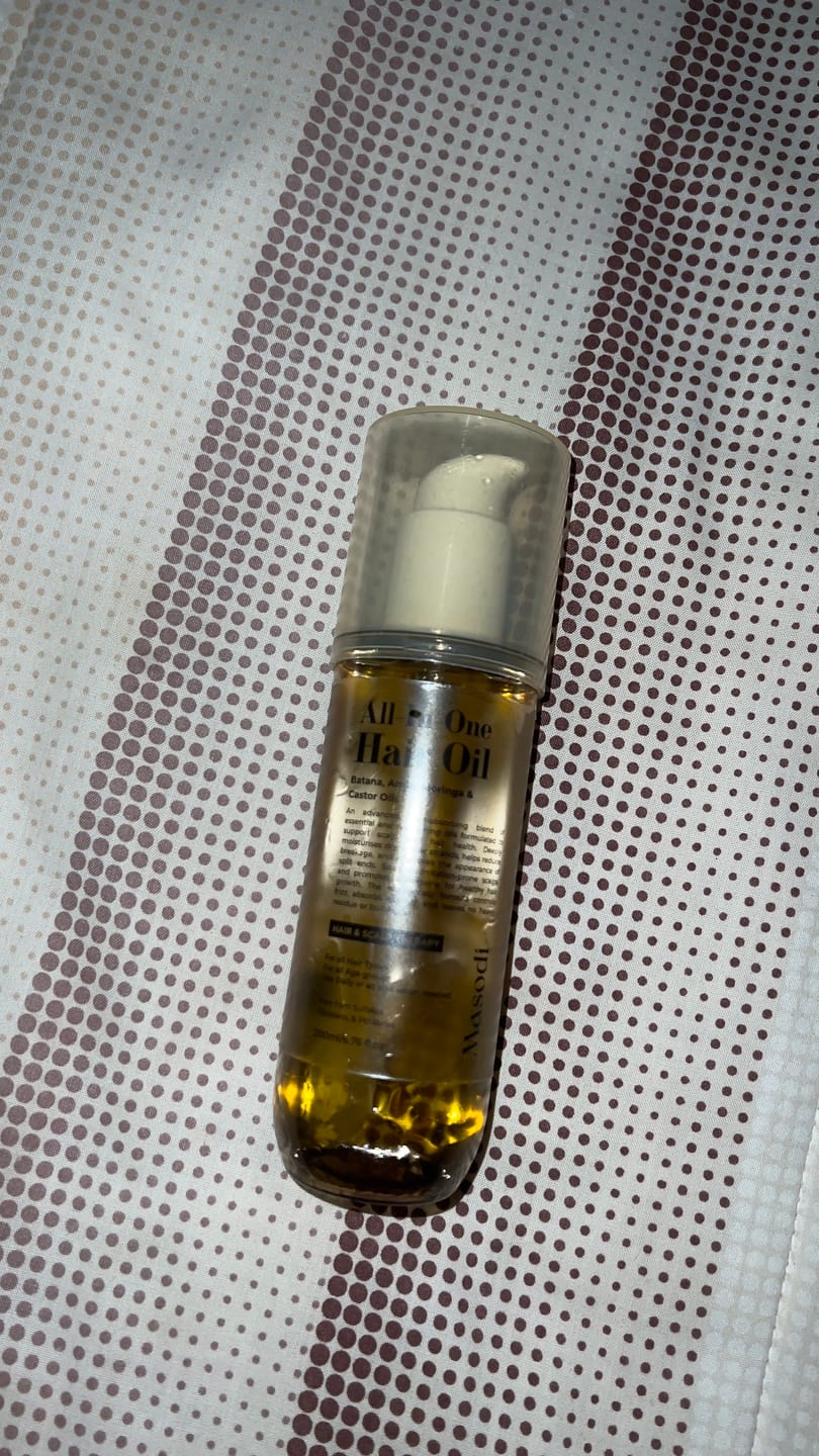 Customer photo review of All-In-One Hair Oil 200ml