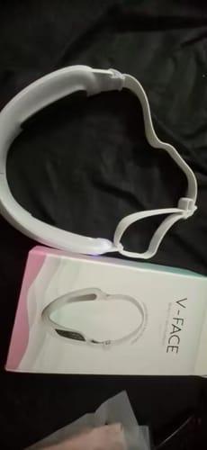 Customer photo review of ALISSEA V-SCULPT™  Dispositivo lifting facial EMS- LED tecnology
