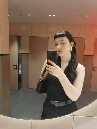 Customer photo review of Remy Ponytail Extension – Glatt