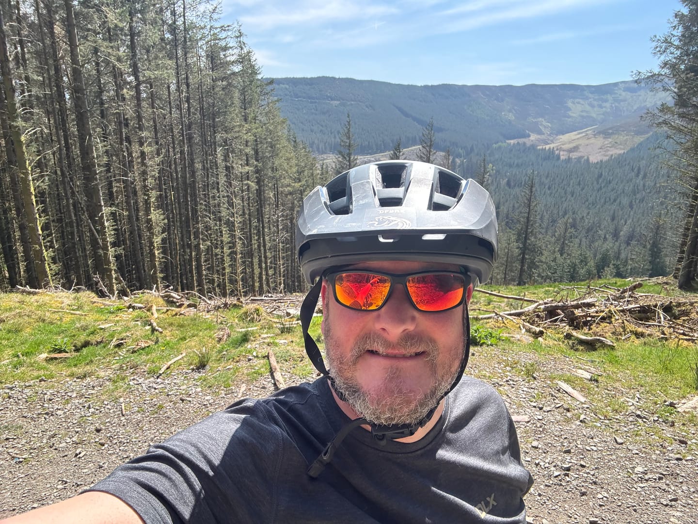 Customer photo review of Wraith | Gravity Gloves