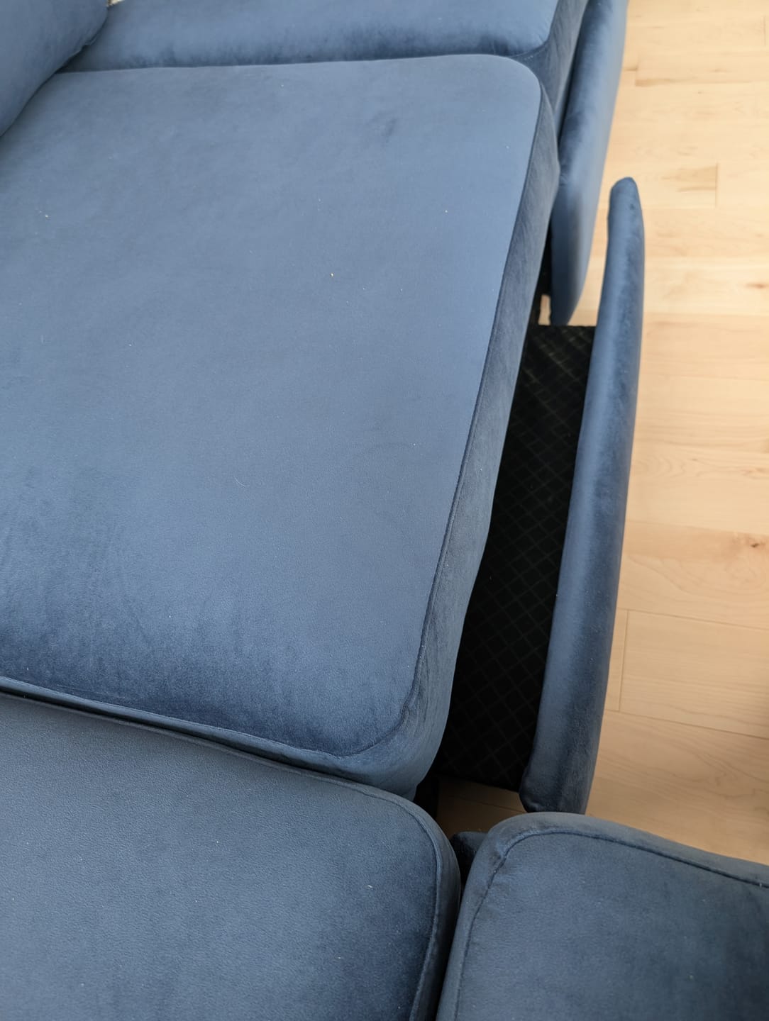 Customer photo review of Elite Comfort Sectional