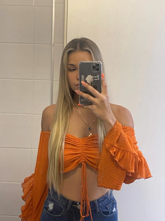 Customer photo review of Remy Halo Extensions – Glatt